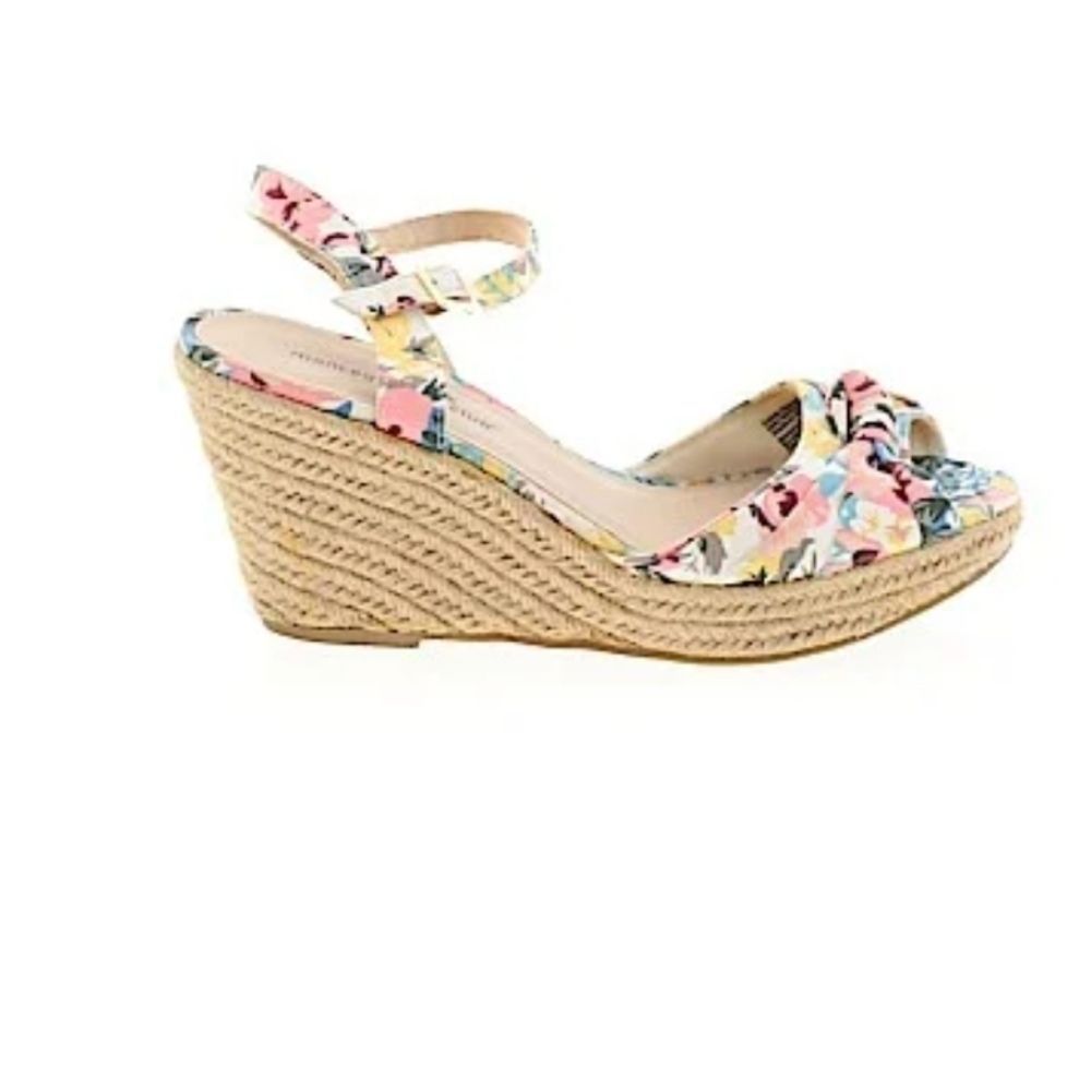 👠Montego Bay Floral Wedges Basket Weave White Pin